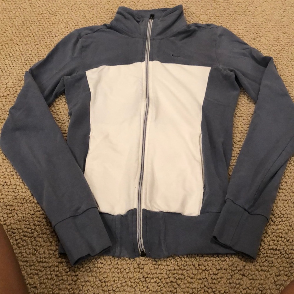 Nike zip up jacket size XS